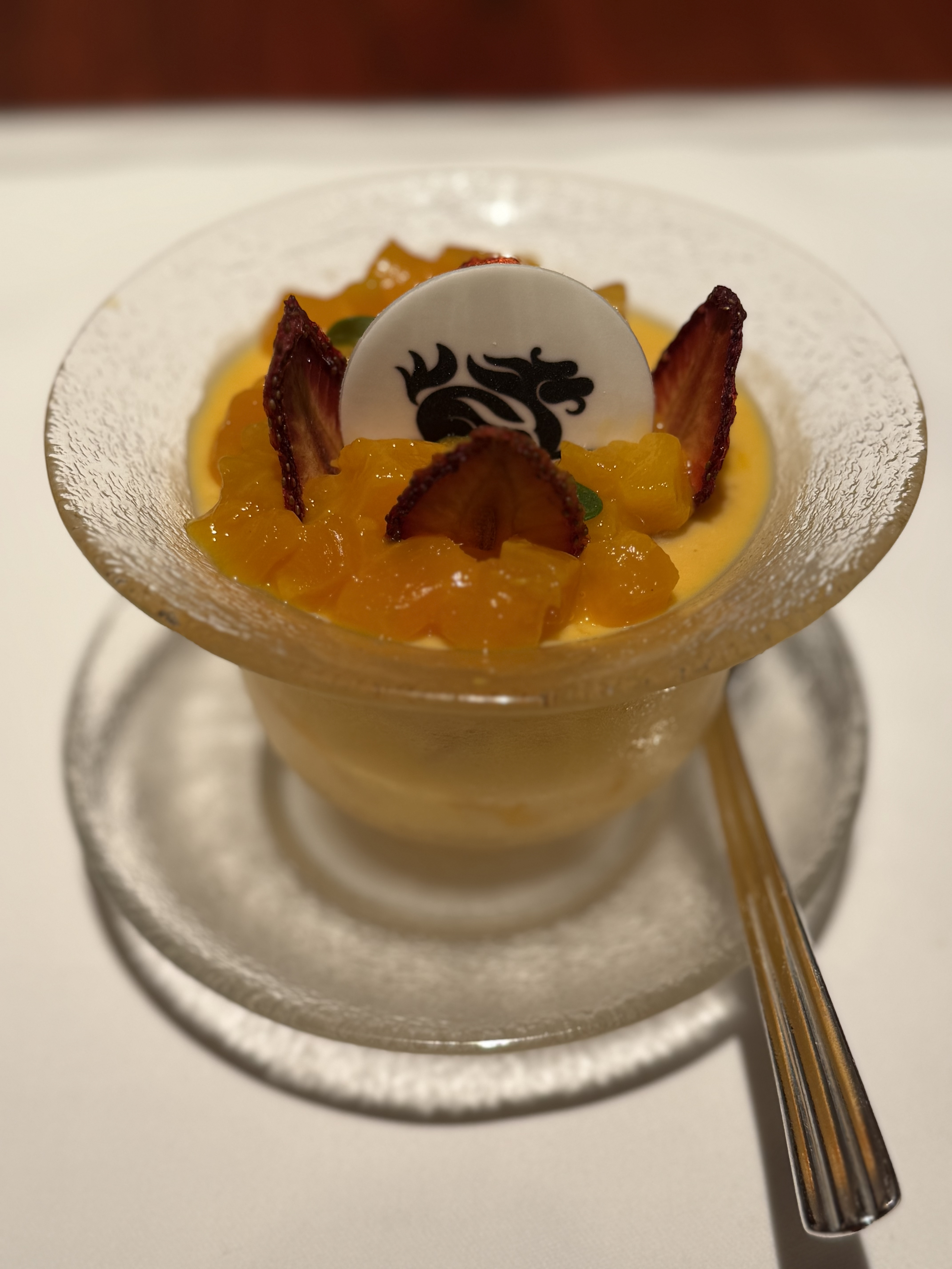 ペニンシュラ香港　SPRING MOON YUNNAN AGED PU ER ペニンシュラ香港 SPRING MOON YUNNAN AGED PU ER オフィシャル